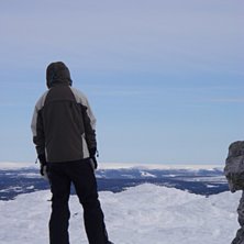 P&aring; toppen av Trysil, 1132 m&ouml;h. Foto: Sofie B&auml;cklund. &Aring;kare: Daniel Erlingfors.