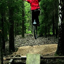 ...k&ouml;rde lite skojj p&aring; ett litet hopp i Grusan e. Foto: Benjamin Johansson. &Aring;kare: Andereas Knutson.