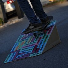 Simon och jag byggde ett litet hopp , pimpade den . Foto: Simon Rashem. &Aring;kare: Erik Karlsson Malinen.