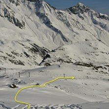 V&auml;gen &ouml;ver bort mot den numera borttagna stolsli. Foto: Powder Department Stubaier Gletscher,.