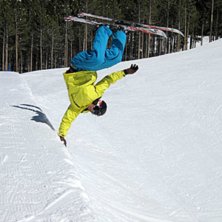 Handplant!. Foto: Christoffer Schack. &Aring;kare: Henrik Petersson.