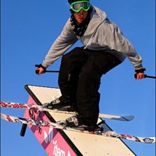 och ja, jag har skidorna p&aring; fel fot... Foto: Daniel L&eacute;breus. &Aring;kare: Johan Lundborg.