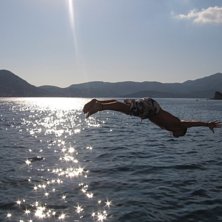 Fly me to the moon.... &Aring;kare: Nicke.