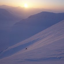 Magisk &aring;kning i magiskt ljus p&aring; magiska Svalbard.