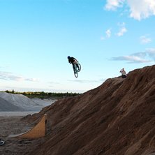 180. Foto: viktor lantz. &Aring;kare: adam &ouml;stlund.