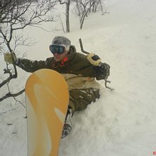 offpist i hundfj&auml;llet. Foto: emma bergman. &Aring;kare: jerry.