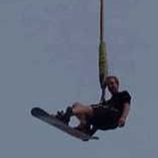 Annorlunda &aring;kning p&aring; snowboard...... Foto: Johan Holmstr&ouml;m. &Aring;kare: P&auml;r Hagenstam.