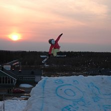 Bra dag, bra v&auml;nner, bra dryck, vilket leder till. Foto: Jon Nilsson. &Aring;kare: Sante.