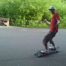 longboard wiiieeh. Foto: martin von idin. &Aring;kare: joel (jag).