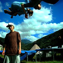 Nere vid Campen var det fett med stutsmattor och r. Foto: Valter Olsson. &Aring;kare: Elov Olsson, Johan Lantz p&aring; marken.