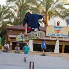 360.
P&aring; flickr:
http://www.flickr.com/photos/50. Foto: Emil Stegfeldt (jag). &Aring;kare: Rasmus Stegfeldt.