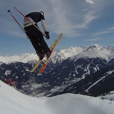 Fille g&ouml;r en front-side-straight-out-janne-bokl&ouml;. Foto: David H&auml;gg. &Aring;kare: Filip.