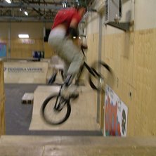 Mike i bmx-hallen i link&ouml;ping. Foto: Robert Gunnarsson. &Aring;kare: Mike Myerz.