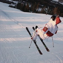 Njaaee, k&ouml;r lite rideaway . Foto: Jonathan Liljedal. &Aring;kare: Rasmus Ericson.