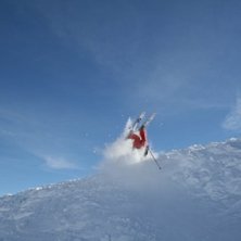 aldrig mer sittandes backflip, dr&auml;mde huvudet i k. Foto: Martin Eklund. &Aring;kare: Robin Nyzell.