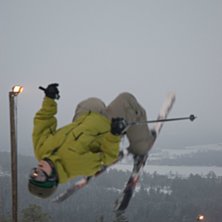 backflip.. Foto: Kalle Halvarsson. &Aring;kare: jens fasth.