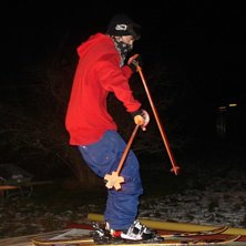 s&auml;songens f&ouml;rsta sn&ouml;, klart man s&auml;tter ig&aring;ng . Foto: saxter@. &Aring;kare: jag.