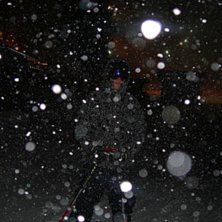 liftarna var &ouml;ppna till tolv o de utnyttjade vi :. Foto: Adam. &Aring;kare: Phillip.