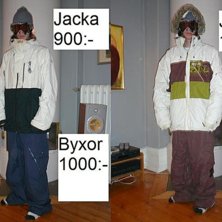 Till v&auml;nster, Jacka Rip Curl storlek XL fr&aring;n 200. Foto: Eric Tidlund.