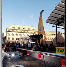 Sk&ouml;n bild fr&aring;n Kungstr&auml;dg&aring;rden ;) 
Kamrat fic. Foto: Martin Bohlin. &Aring;kare: Random.