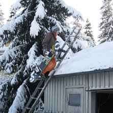 s&aring;gra &aring;k senare s&aring; kn&auml;cktes en pinne s&aring; ja ra. Foto: Emma. &Aring;kare: Yann da man.