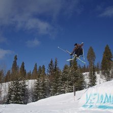 mother*flower*. Foto: jonte bergstr&ouml;m. &Aring;kare: andr&eacute; strand.