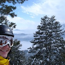 Utsikt fr&aring;n v&auml;gen mot Tangmarg med the Vale of K. Foto: Cyrille Boinay. &Aring;kare: Tobias.