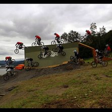 pierre k&ouml;r wallride och rasmus k&ouml;r droppet. Foto: patrik durfors. &Aring;kare: pierre holm och rasmus h&auml;ggqvist.