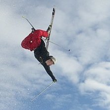 En solig eftermiddag p&aring; niporna i Lule&aring;. Kv&auml;lle. Foto: Timmy Kristoffersson. &Aring;kare: Jonas Andersson.
