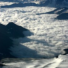 Kallt och bl&aring;sigt, ca 5200m&ouml;h. Foto: Daniel Carlsson. &Aring;kare: Ett annat team.