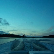 Foto: muhamed. &Aring;kare: who knows.