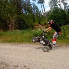 sommaren 2009 :). Foto: Simon. &Aring;kare: Jag.