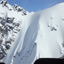 Rek fr&aring;n heli. Foto: Erik Svanberg. &Aring;kare: To be skied by E S.