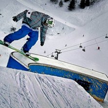 backside noseslide eller n&aring;tttt. Foto: Johan Persson. &Aring;kare: Ralle.