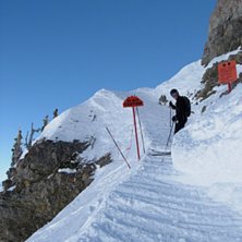 Lite f&aring;r man jobba f&ouml;r att f&aring; sjyssta &aring;k.. Foto: Monica Eriksson. &Aring;kare: Anders Merenius.