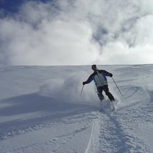 Foto: Lars B. &Aring;kare: Mats pumpar puder i La Thuile.
