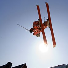 Motsols-air &ouml;ver Chalmers k&aring;rhus. Foto: Kjetil Simonsen. &Aring;kare: Kennie Mellgren.