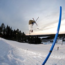Kom en fotograf p&aring; en tr&auml;ning en fin dag i m&aring;tt. Foto: Mats. &Aring;kare: Simon Blom.