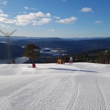 Nydelig morgen p&aring; Norefjell!
Vi holder &aring;pent med.