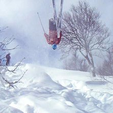 Najs svacka, all sn&ouml;n bl&aring;ste dit! :)
M&ouml;ssan ly. Foto: Emil Nagy. &Aring;kare: Oskar Holmblad.