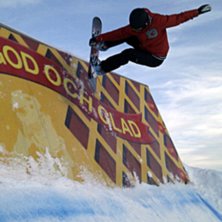 Old school jibbing.. Foto: N&aring;n kollega som h&ouml;ll i min mobiltelefon.. &Aring;kare: Daniel Johansson.