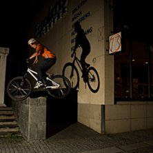 180 fr&aring;n skekraft.. Foto: Gustav Wennerstr&ouml;m. &Aring;kare: Fredrik Lundberg.