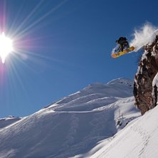 &Auml;nnu ett fint drop l&auml;ngs v&auml;gen i z&uuml;rs.. Foto: Alexander Rydfjord. &Aring;kare: Jonas H&auml;gg.