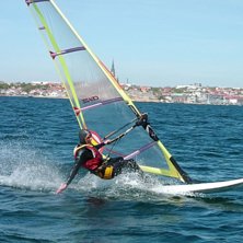 en sk&ouml;n v&aring;rsurf i underbara gullmarsfjorden!. Foto: Icka Berg. &Aring;kare: Ville Berg-Malmborg.