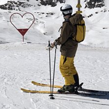 Far och son firar farsan i Val D&rsquo;Isere.