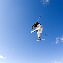 N&aring;n k&ouml;r en Screaming Seaman &aring; jag ligger under . Foto: Simon Pont&eacute;r. &Aring;kare: Adam Runeberg.
