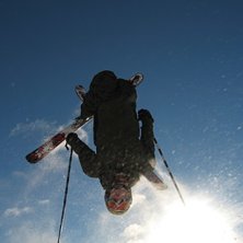 Backflip. Foto: Robin Ljunggren. &Aring;kare: Tobias Jackson.