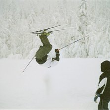 Sideflip p&aring; plogvallen upp mot Fager&aring;sen. Dimman. Foto: Calle Warnel&ouml;v. &Aring;kare: Micke Axbom.
