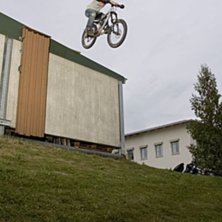 ett roofdropp, kort ansats, v&auml;ldigt l&auml;skigt. Foto: johan wennerstr&ouml;m. &Aring;kare: klas morin.
