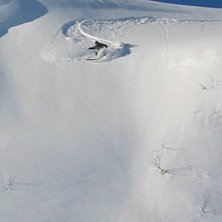 Terje pumpar puder. 
Lutning: 35-40 grader.. Foto: Marius R&oslash;stad. &Aring;kare: Terje Aasland.